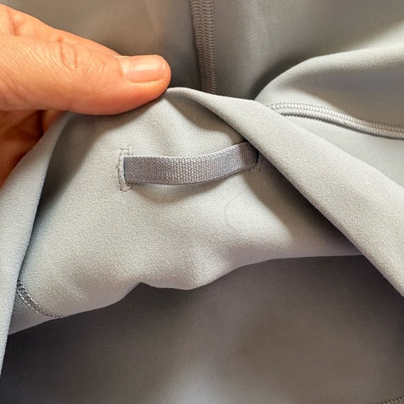 Lululemon Wunder Train 21 in crop - Picture 3 of 4